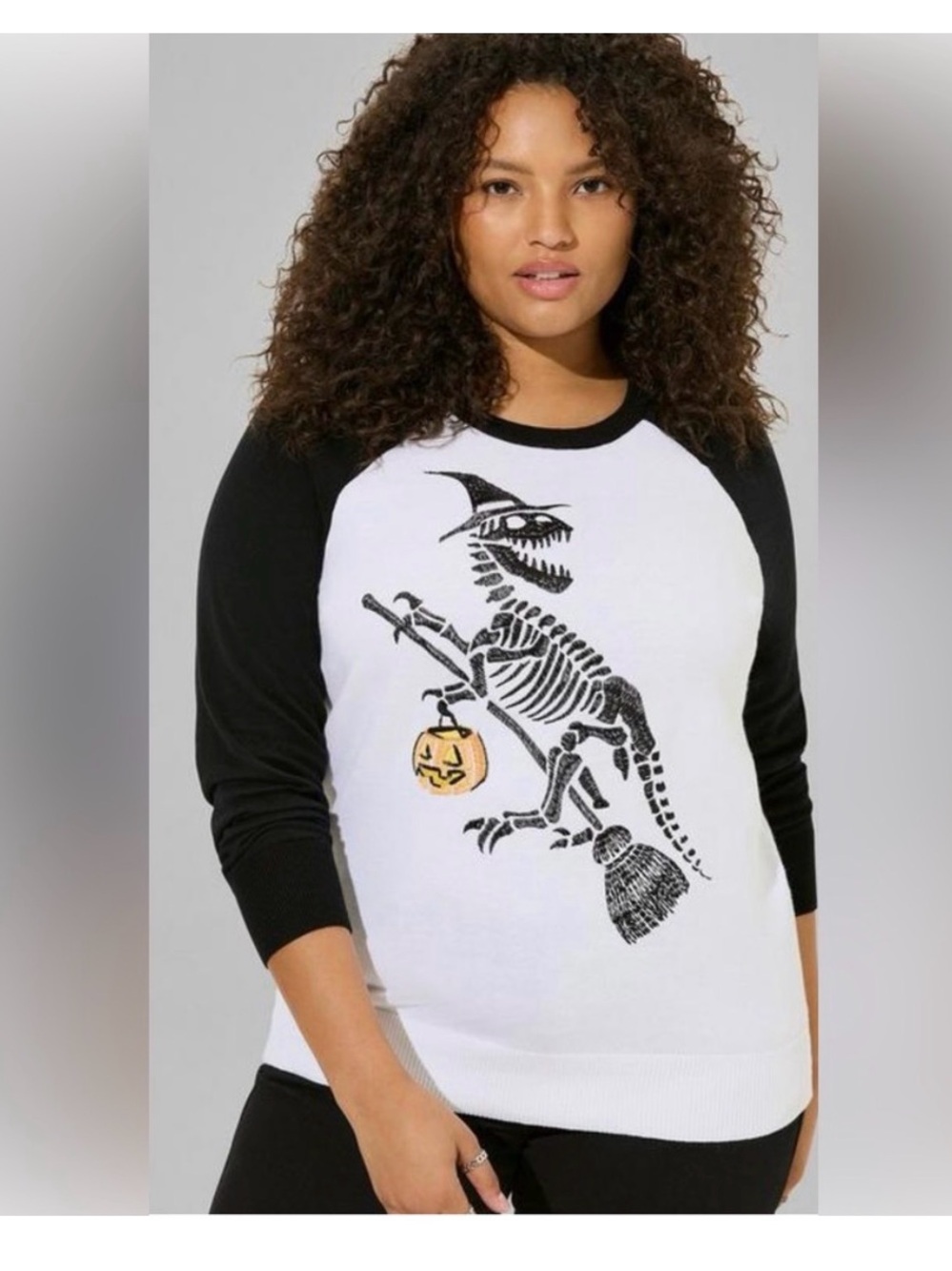Torrid dinosaur witch trick treat jack-o-lattern sweater size 0